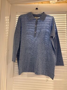 Tuckernuck Heathered Light Blue Polo V-Neck Sweater